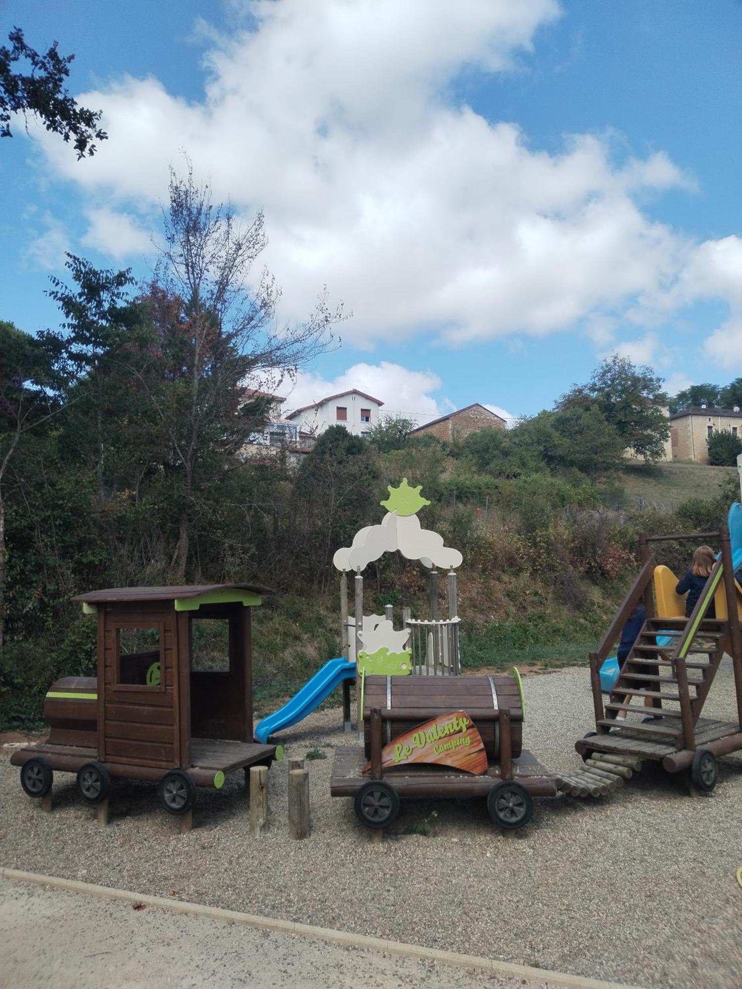 Camping Nature Le Valenty Mobil-Home-Dordogne Panoramique Clim Piscine Soturac Екстериор снимка